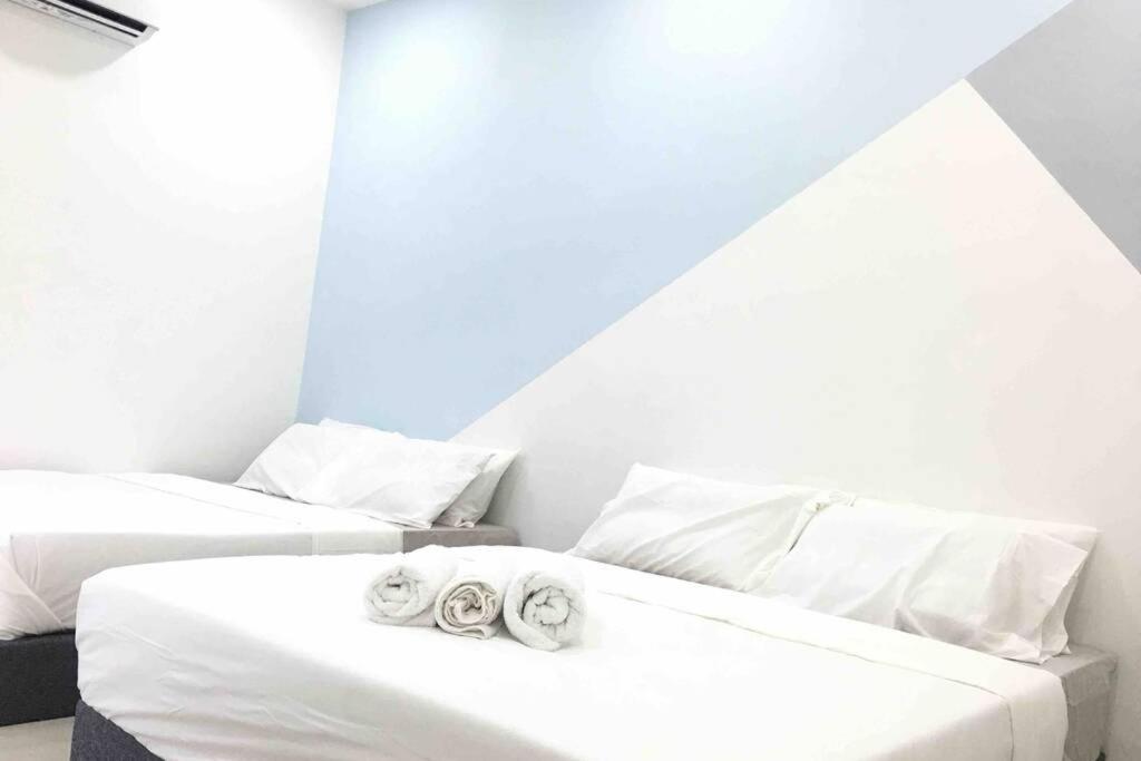 22Pax :Taman Pelangi Party House Nearby Midvelly Villa Джохор Бахру Екстериор снимка